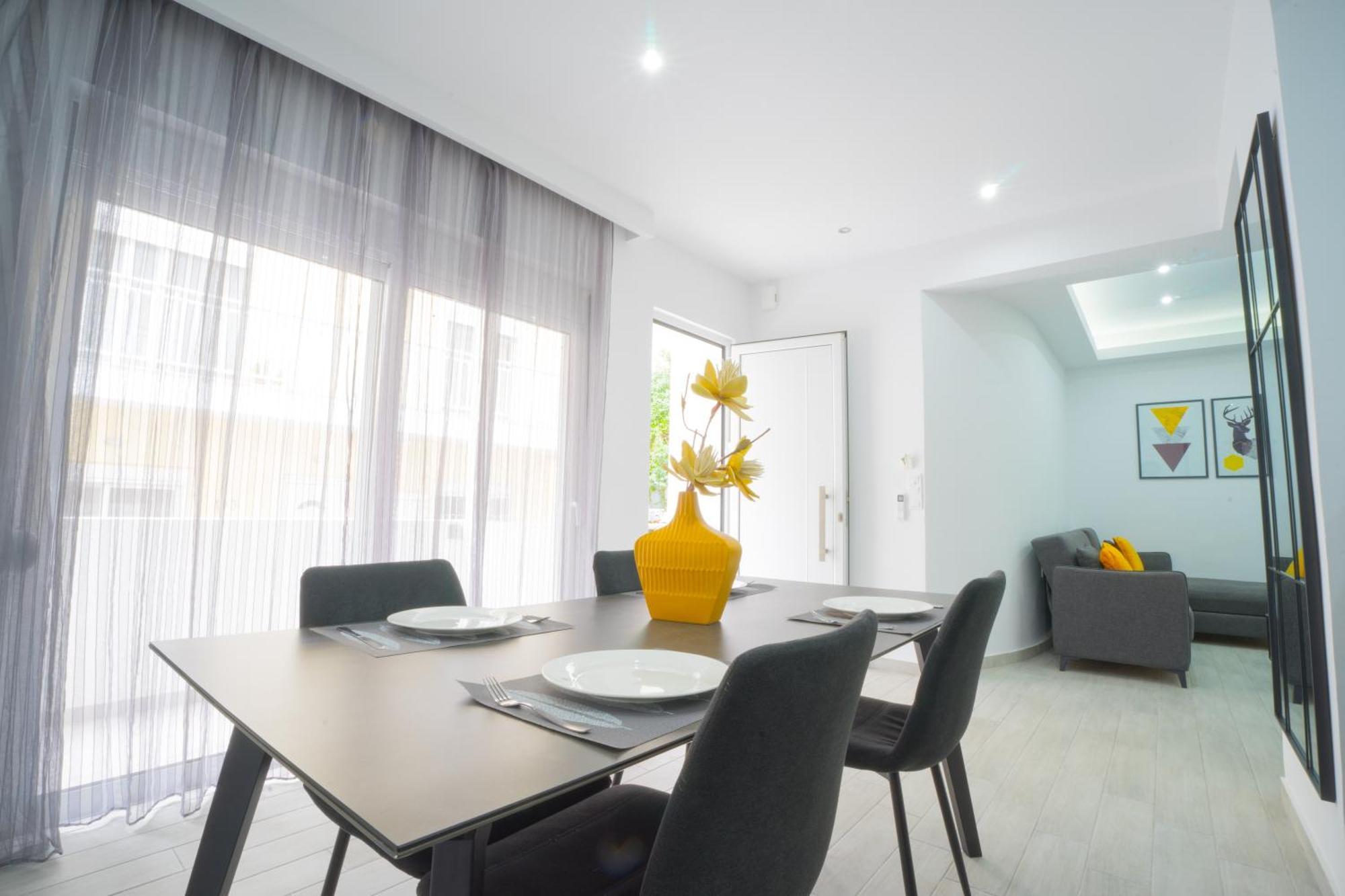 Apartment Rodini House *